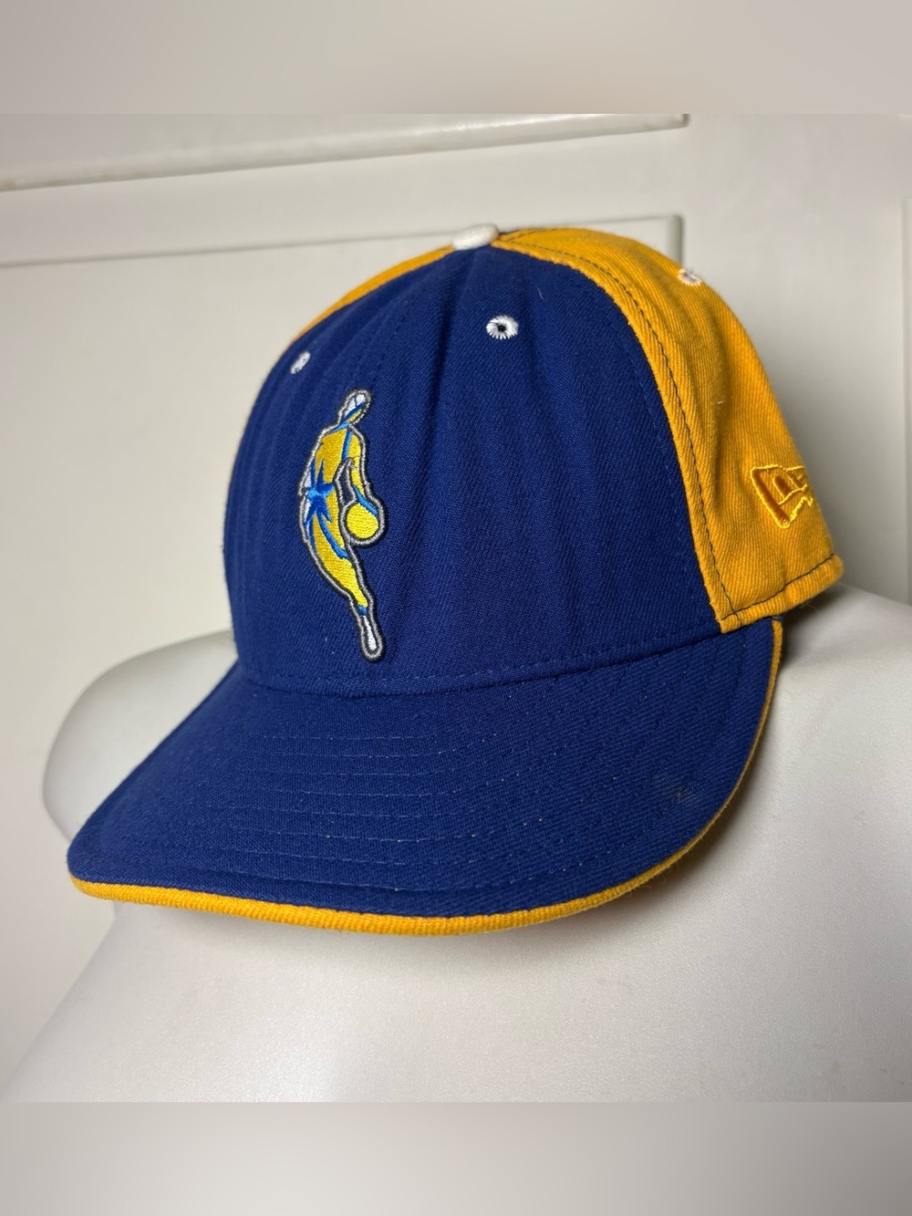 Vintage Y2K Retro Golden State Warriors New Era Hardwood Classics Fitted Cap